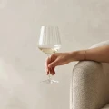 Kieliszek do wina szklany prążkowany 570 ml